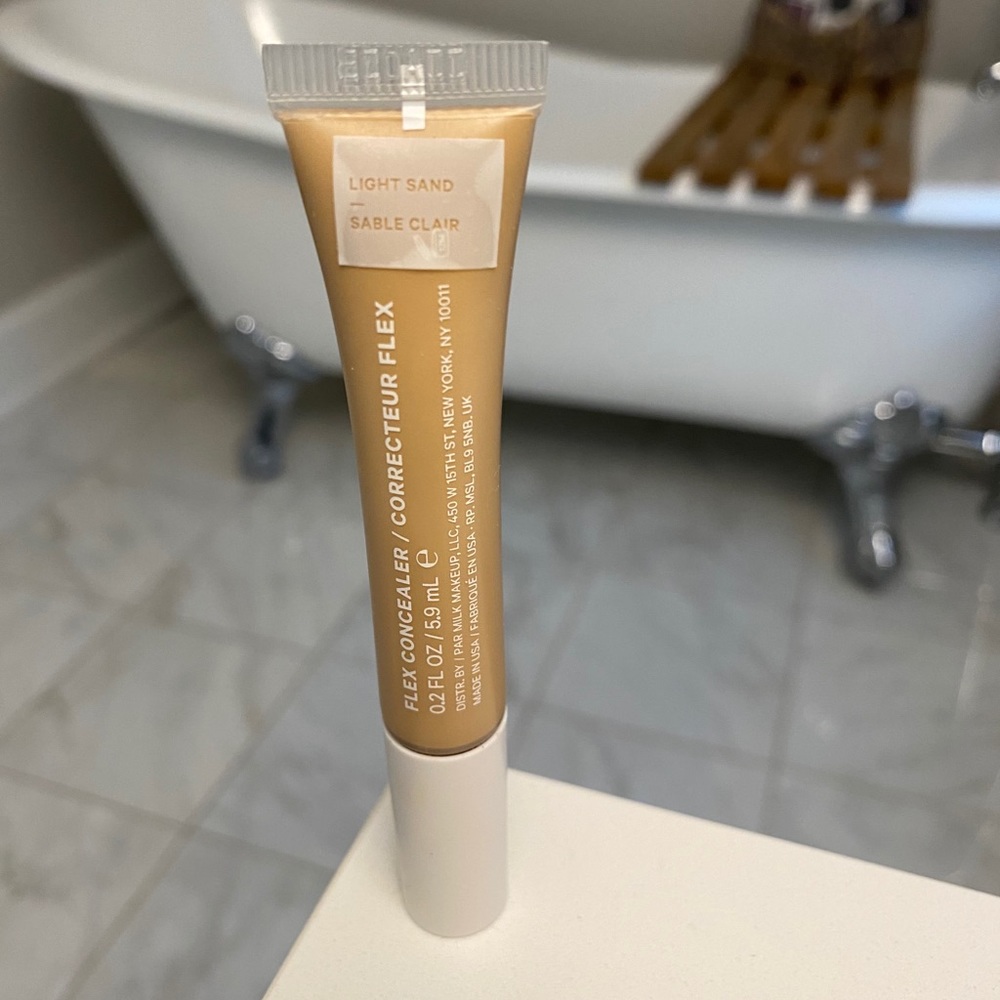 Milk Makeup Concealer in Color Light Sand